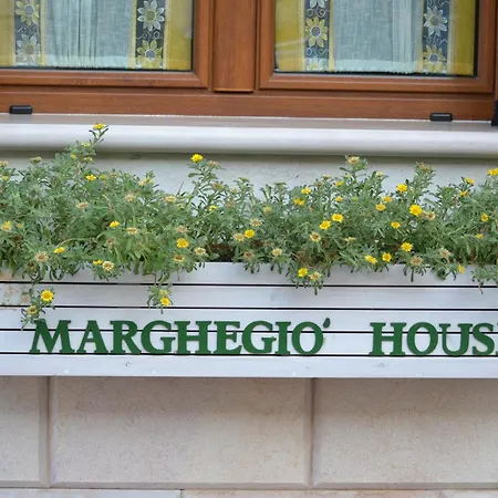 Apartment Marghegio' House